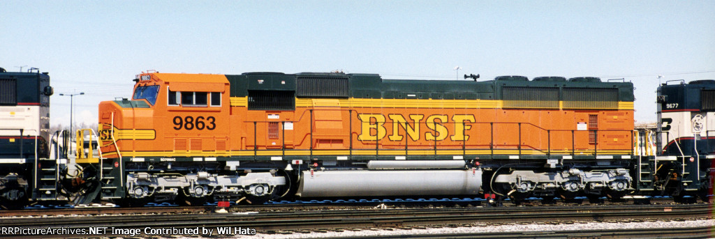 BNSF SD70MAC 9863